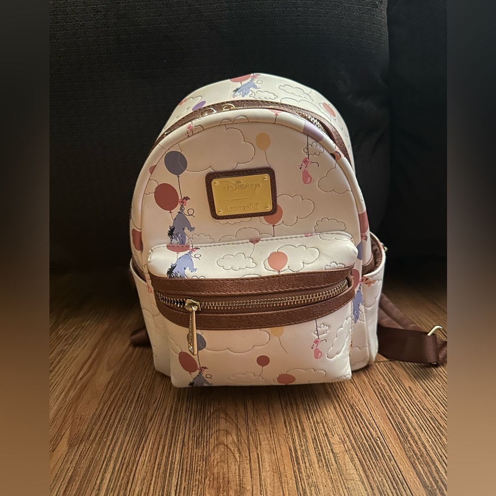 Winnie The Pooh Lounge Fly